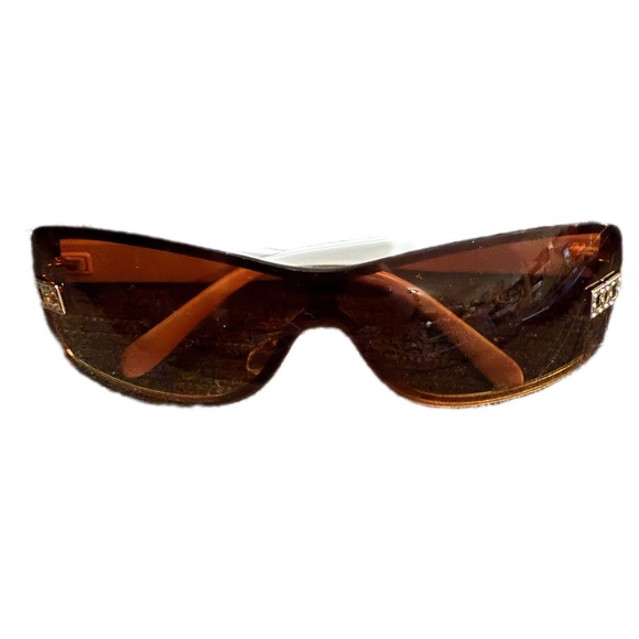 Elegant Brown Sunglasses - Picture 1 of 2